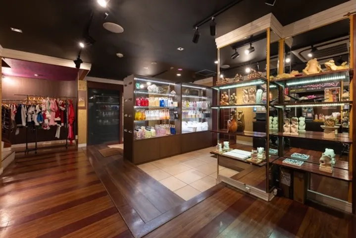 無料レンタルアイテムのあるロビー